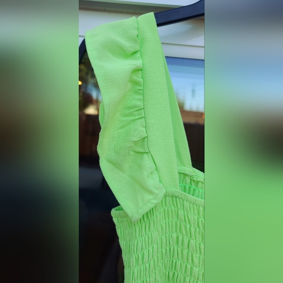 NWT - Lily Rose Crochet Trim Lime Green Maxi Dress - Size Small - Picture 14 of 17